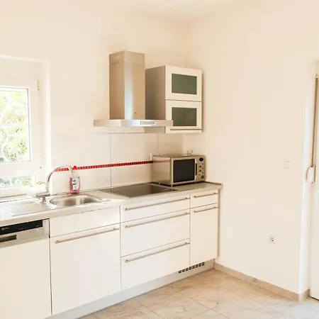 Luka Apartment Sukošan