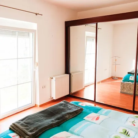 Apartment Luka *