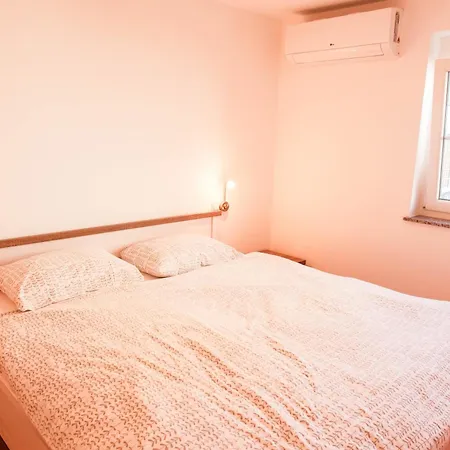 Luka Apartment